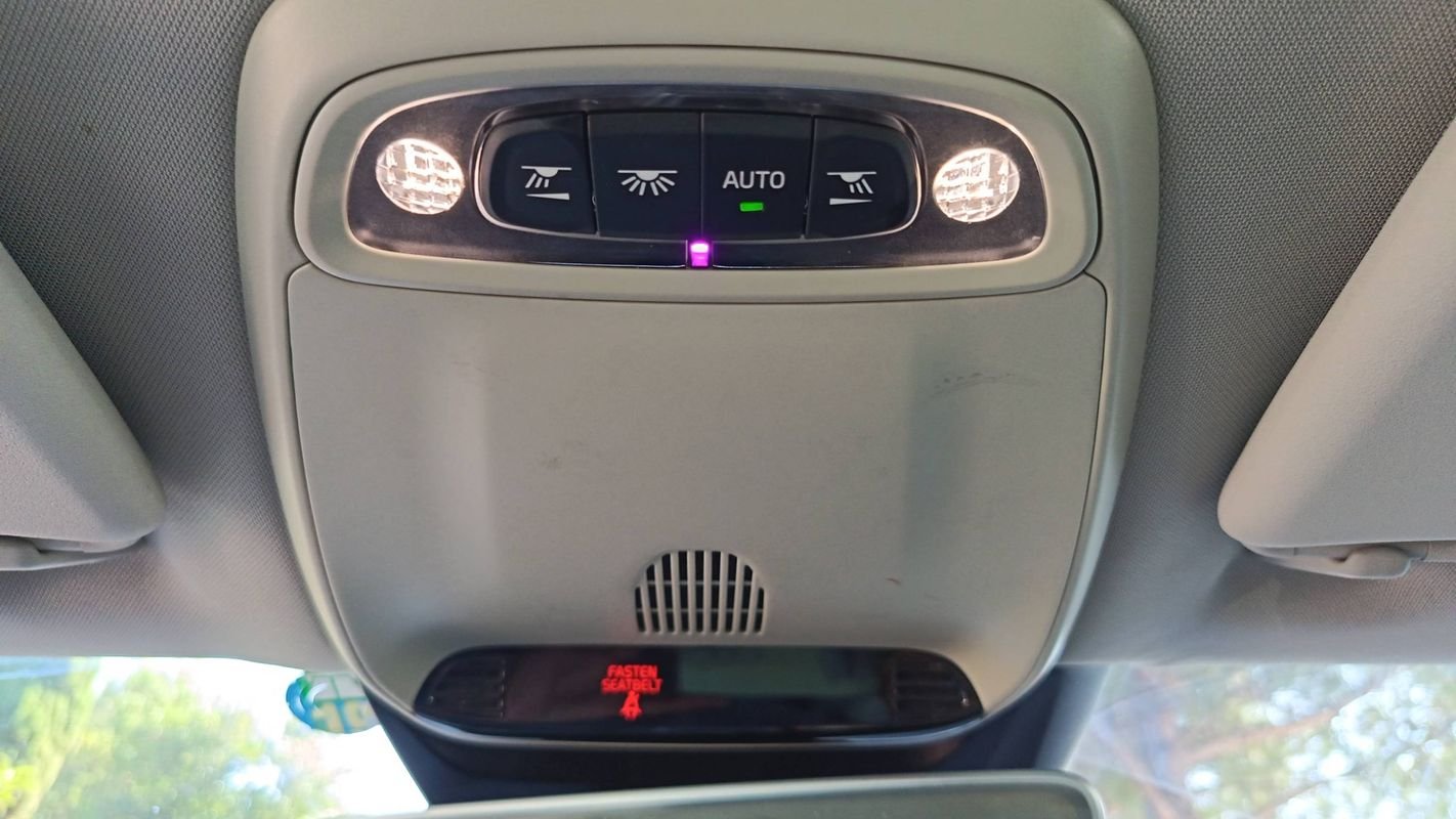 Volvo V40 - Photo 26