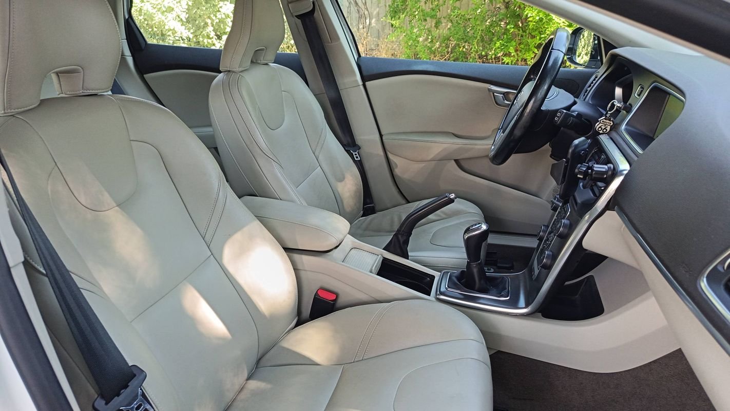 Volvo V40 - Photo 27