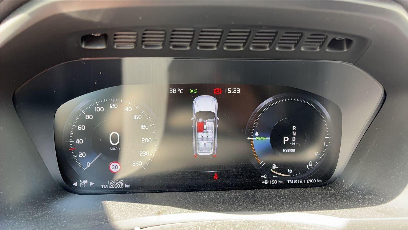 Volvo XC90 - Photo 12