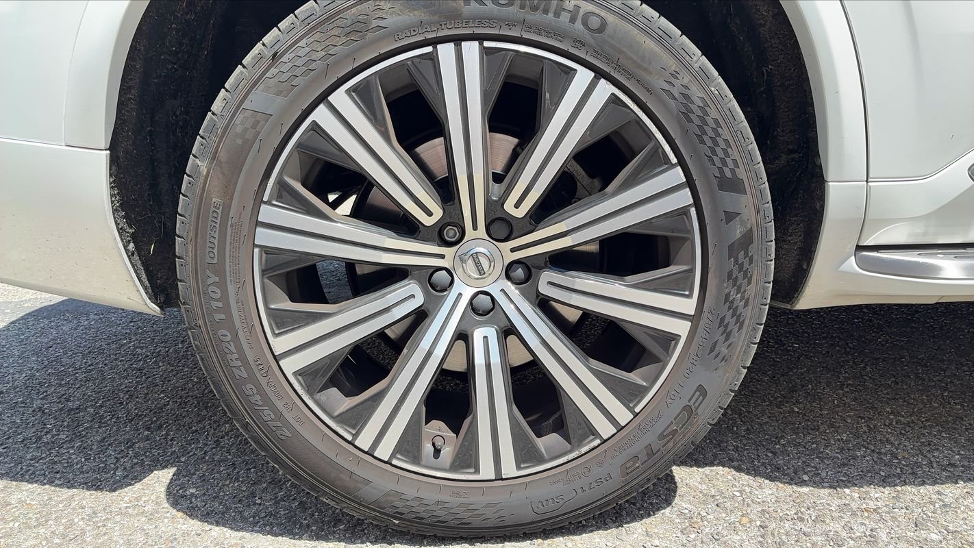Volvo XC90 - Photo 16
