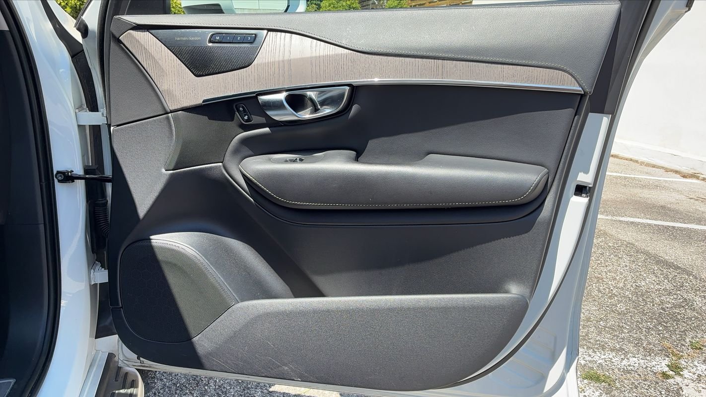 Volvo XC90 - Photo 22