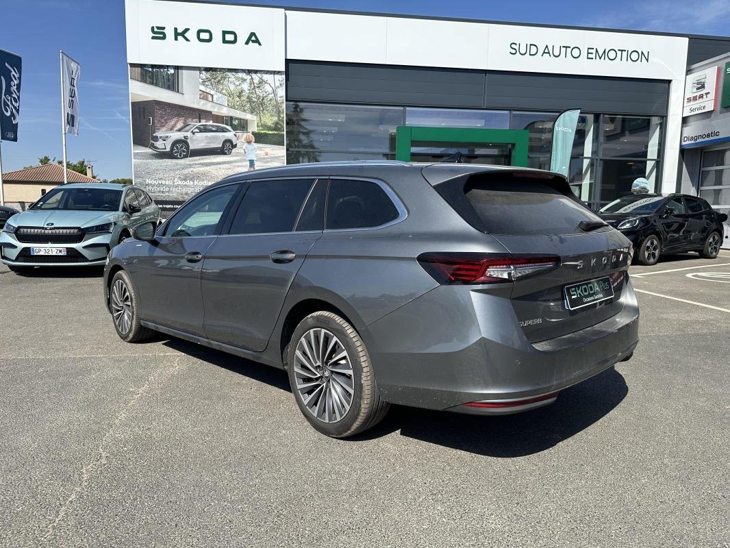 Skoda Superb Combi - Photo 3