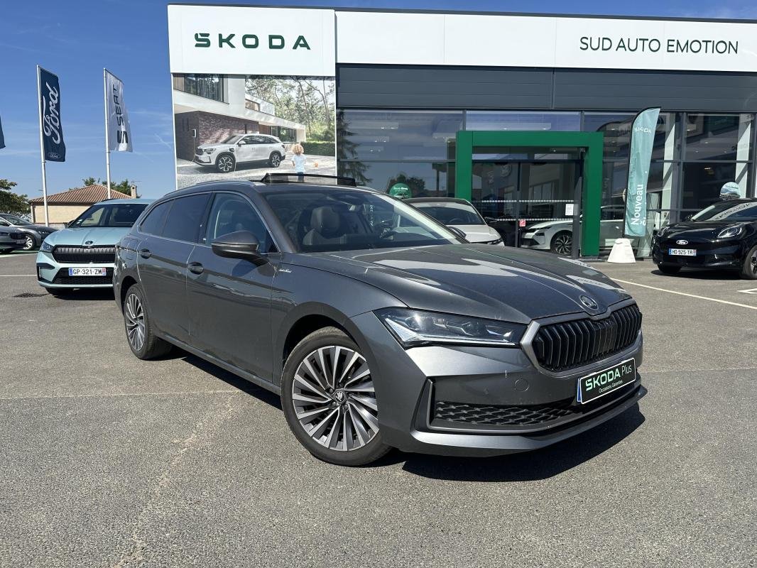 Skoda Superb Combi - Photo 7