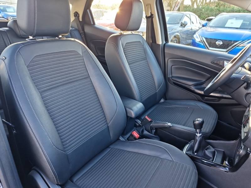 Ford EcoSport - Photo 24