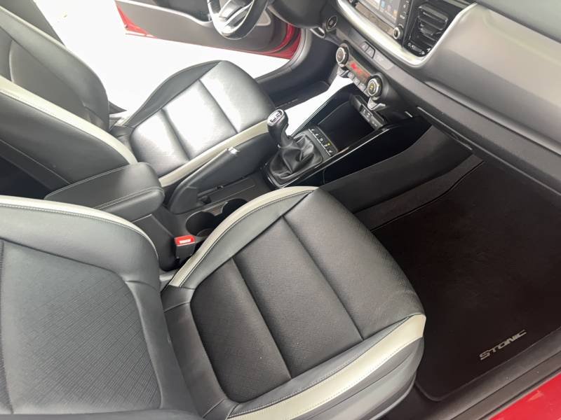 Kia Stonic - Photo 24