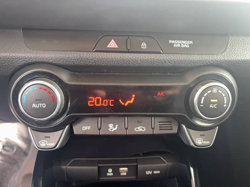 Kia Stonic - Photo 26