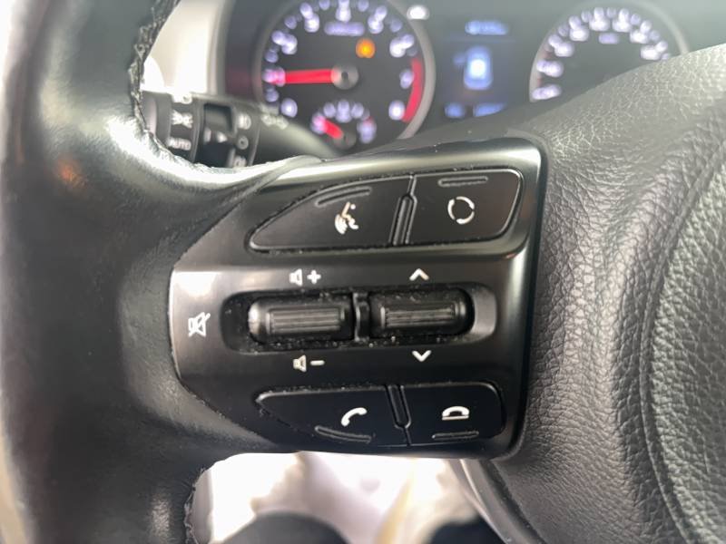 Kia Stonic - Photo 30