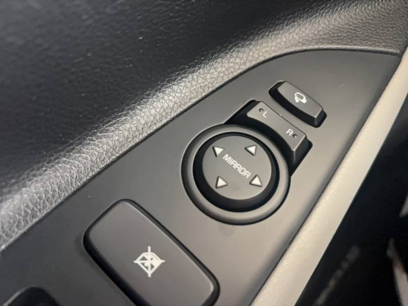 Kia Stonic - Photo 35