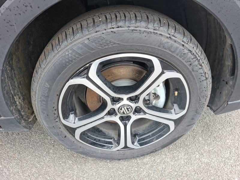 MG ZS - Photo 13