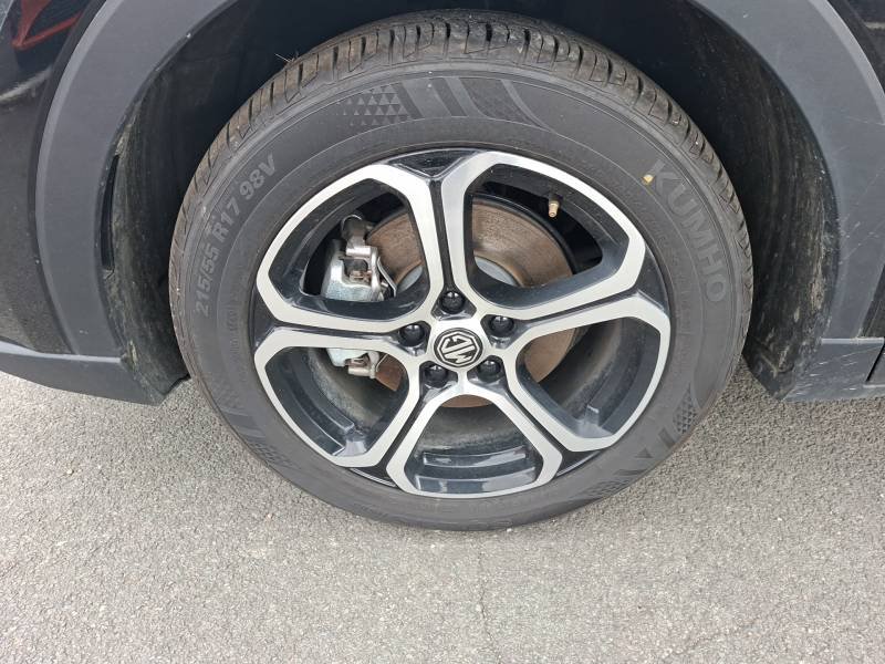 MG ZS - Photo 10