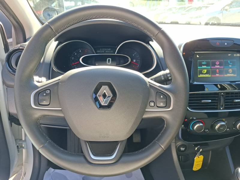 Renault Clio - Photo 25