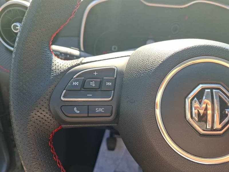 MG ZS - Photo 25