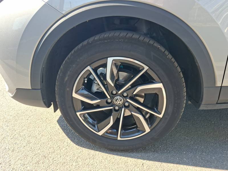MG ZS - Photo 9
