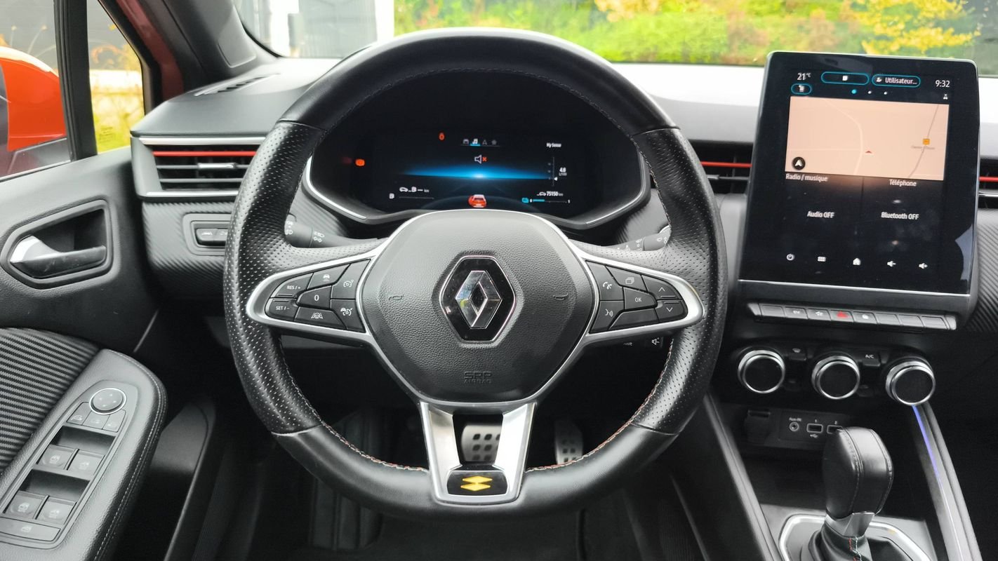 Renault Clio - Photo 24