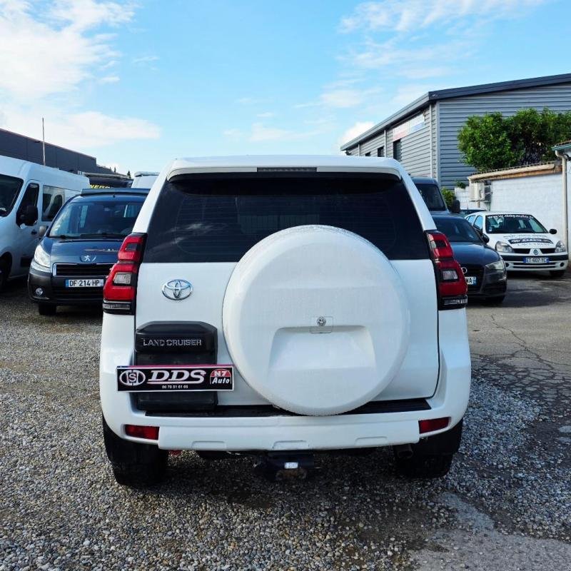 Toyota Land Cruiser - Photo 15
