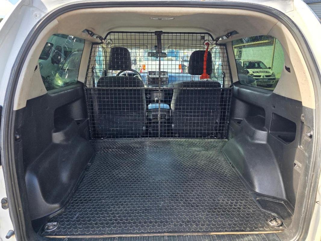 Toyota Land Cruiser - Photo 23
