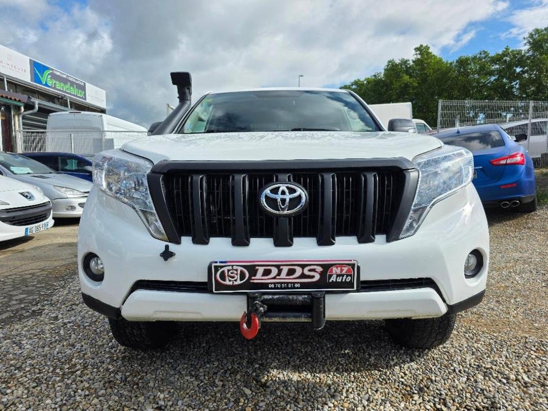 Toyota Land Cruiser - Photo 9