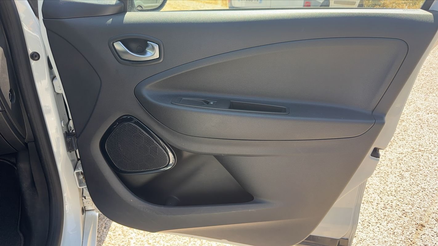 Renault Zoe - Photo 22