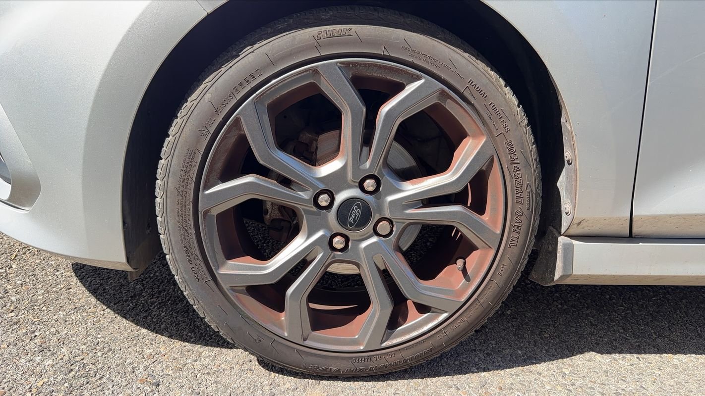 Ford Fiesta - Photo 18