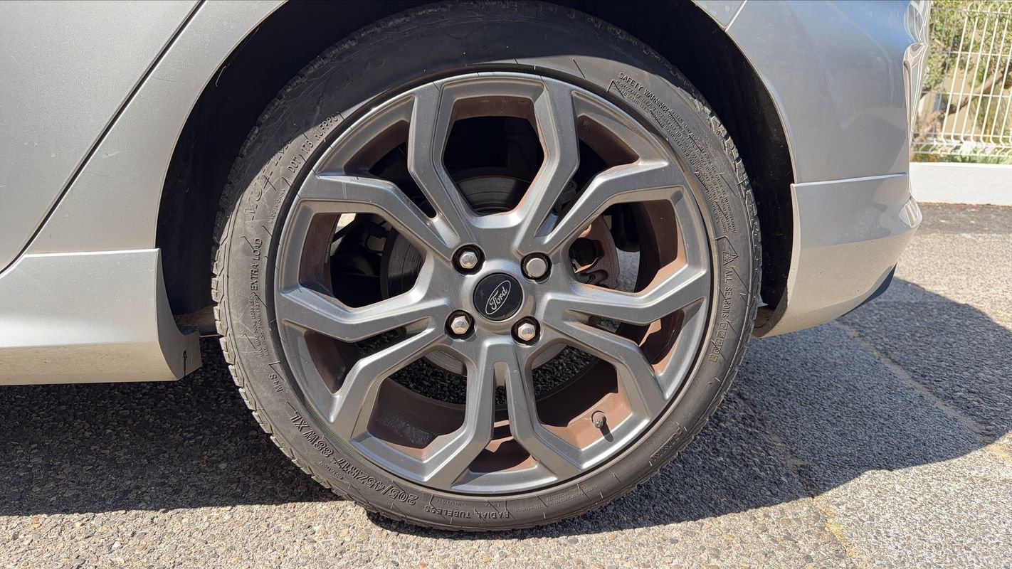 Ford Fiesta - Photo 19