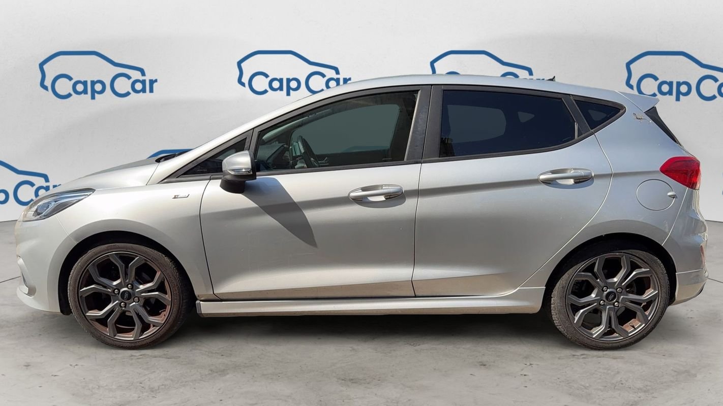 Ford Fiesta - Photo 2
