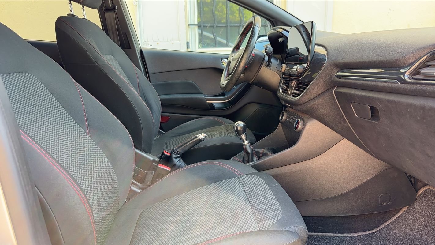 Ford Fiesta - Photo 25