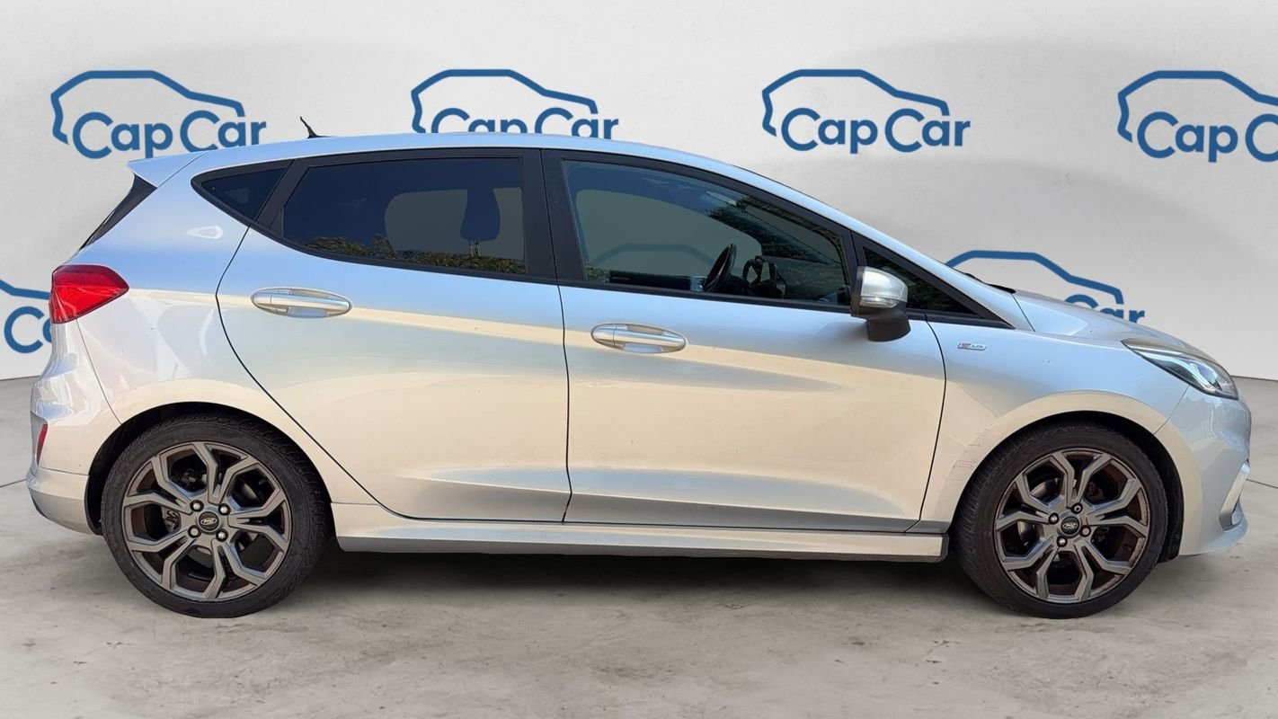Ford Fiesta - Photo 4