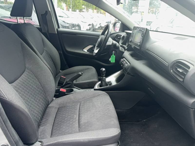 Toyota Yaris - Photo 12