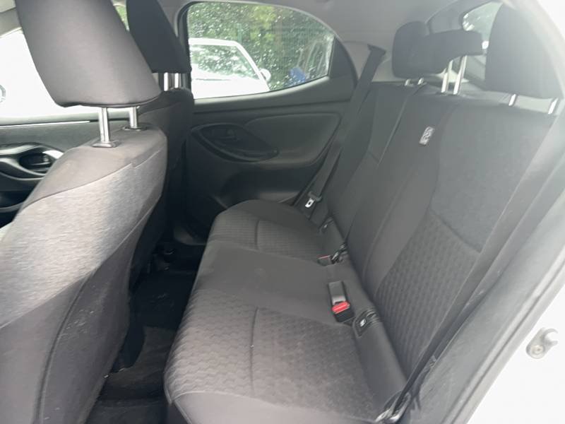 Toyota Yaris - Photo 13