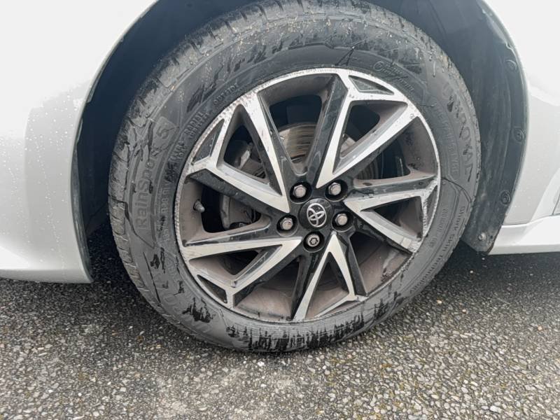 Toyota Yaris - Photo 9