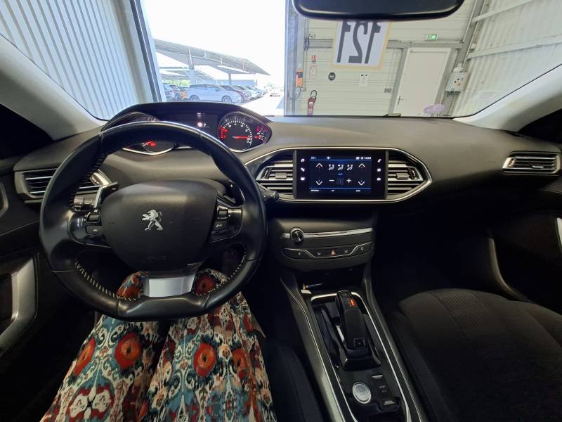 Peugeot 308 - Photo 11