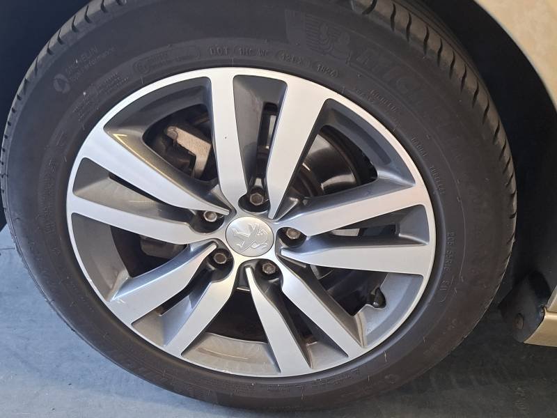 Peugeot 308 - Photo 15