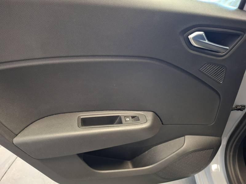 Renault Clio - Photo 21