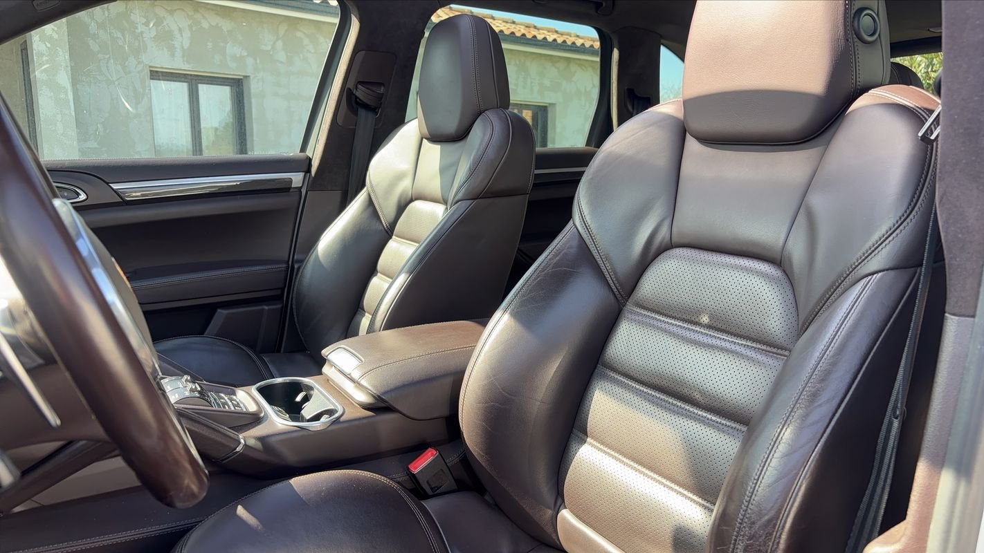 Porsche Cayenne - Photo 25