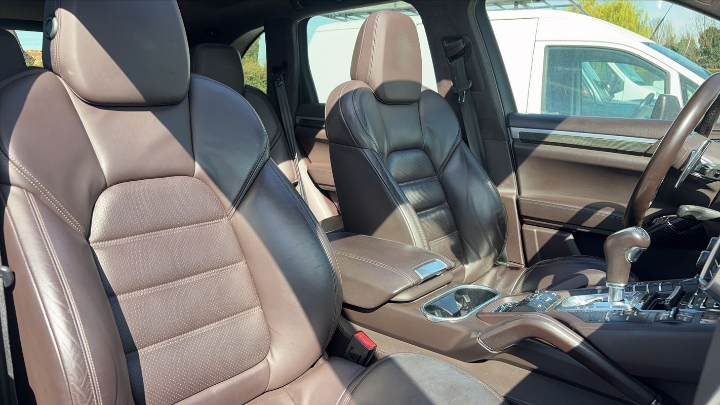 Porsche Cayenne - Photo 27