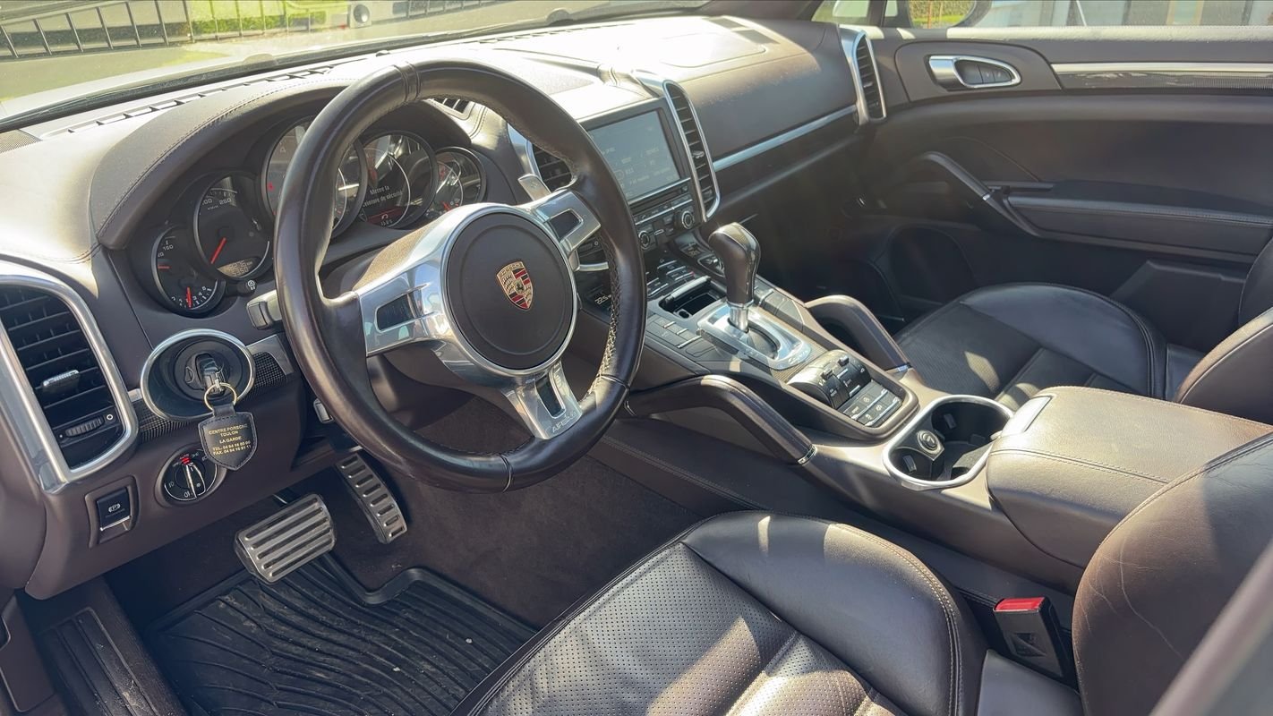 Porsche Cayenne - Photo 8