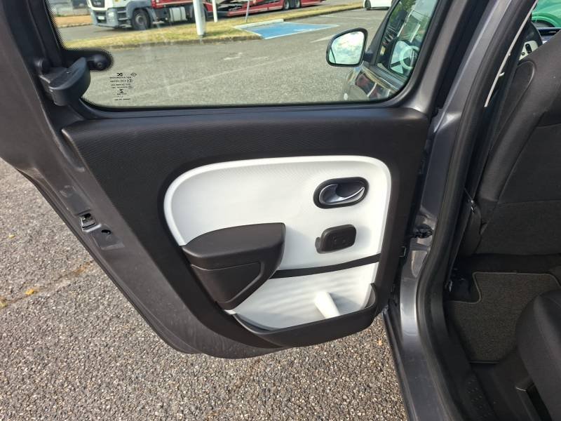 Renault Twingo - Photo 17