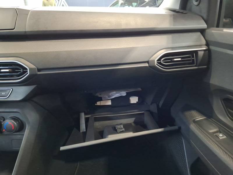 Dacia Sandero - Photo 30