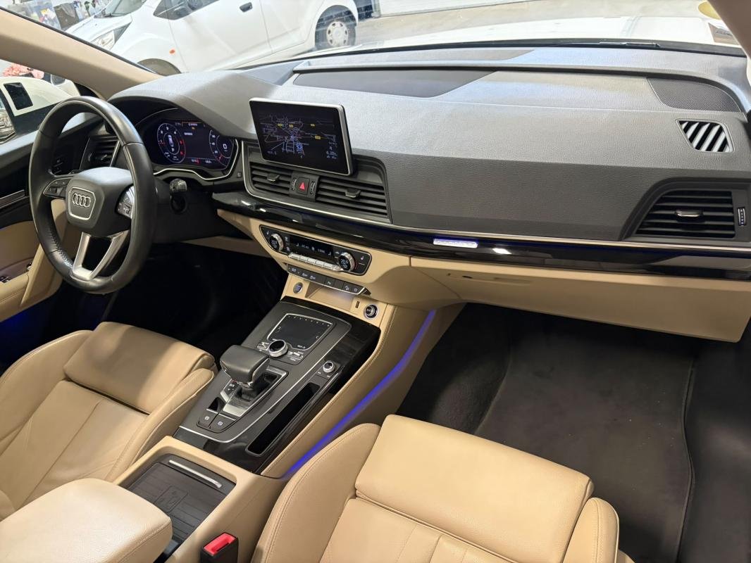 Audi Q5 - Photo 12