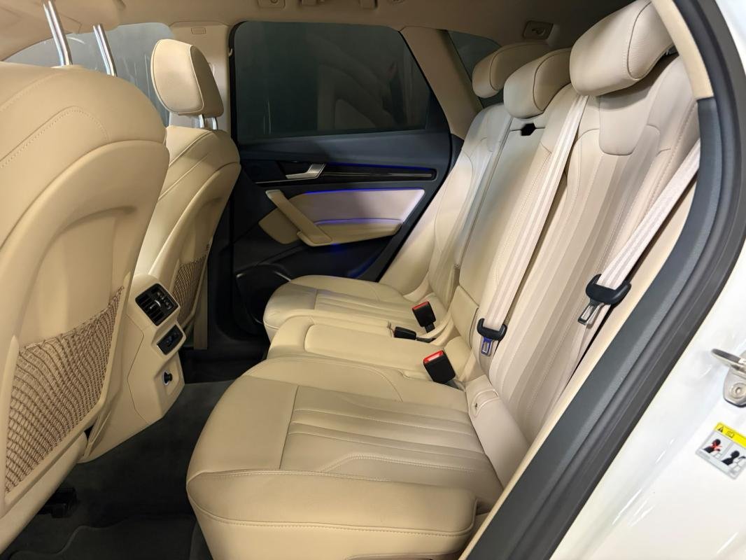Audi Q5 - Photo 8