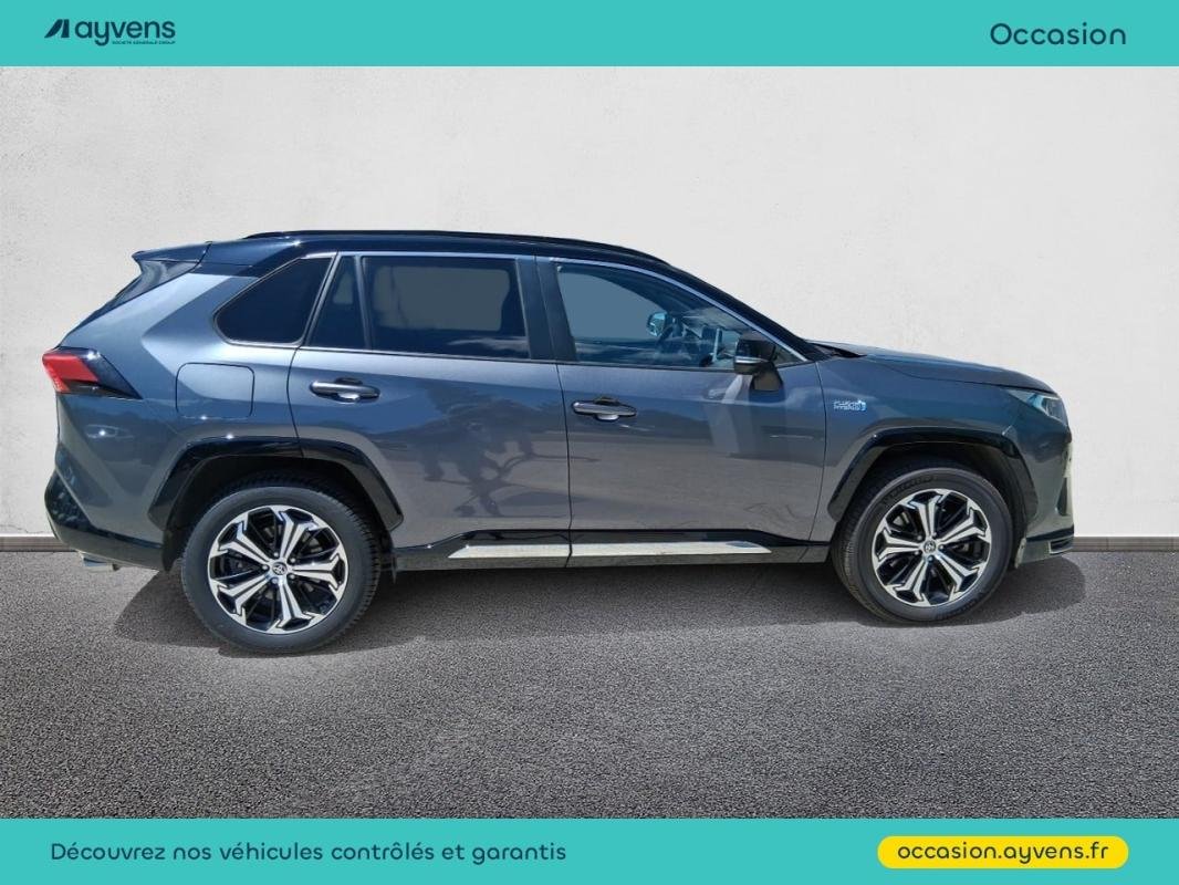 Toyota RAV4 - Photo 4