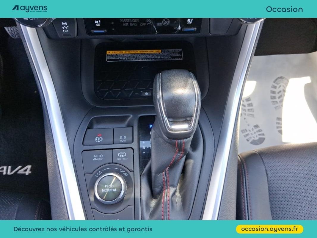 Toyota RAV4 - Photo 9