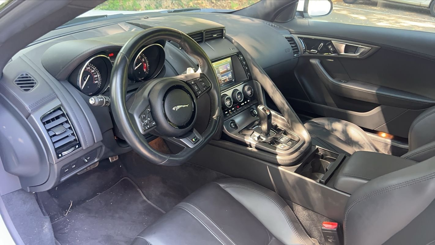 Jaguar F-Type - Photo 8