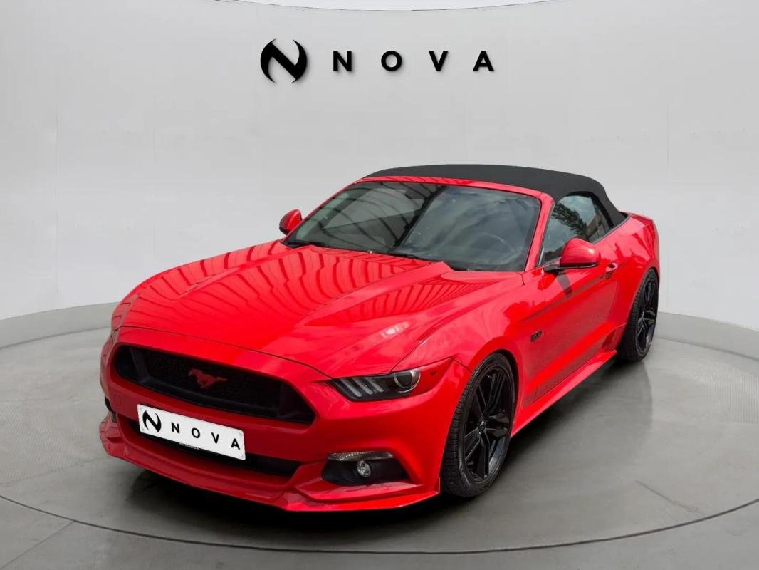 Ford Mustang - Photo 1