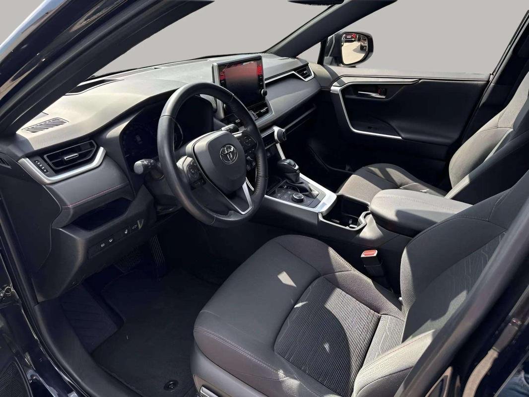 Toyota RAV4 - Photo 11
