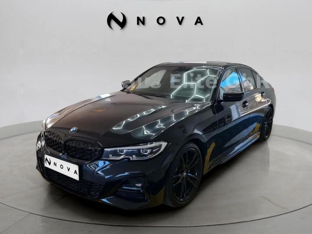 BMW 330 - Photo 1