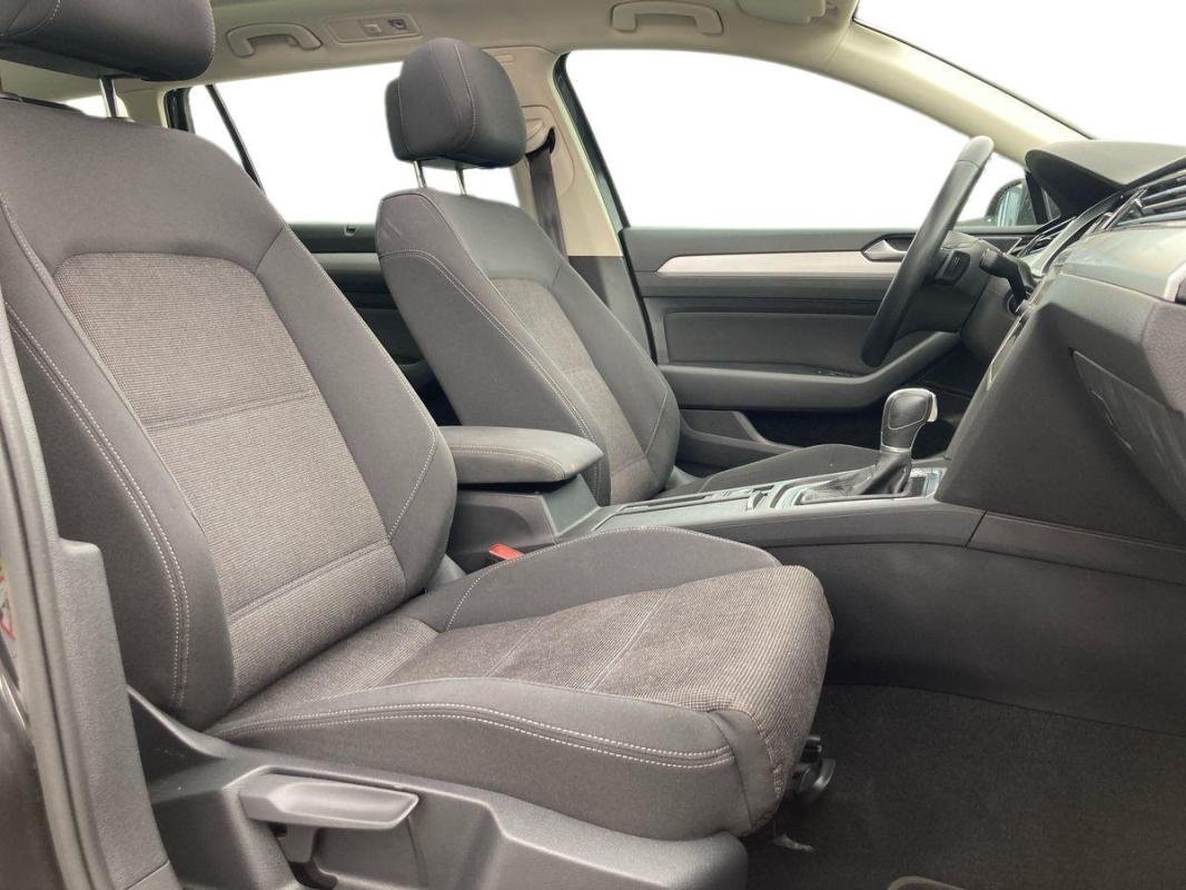 Volkswagen Passat SW - Photo 13