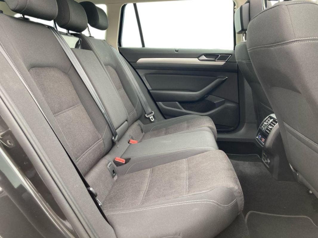 Volkswagen Passat SW - Photo 23