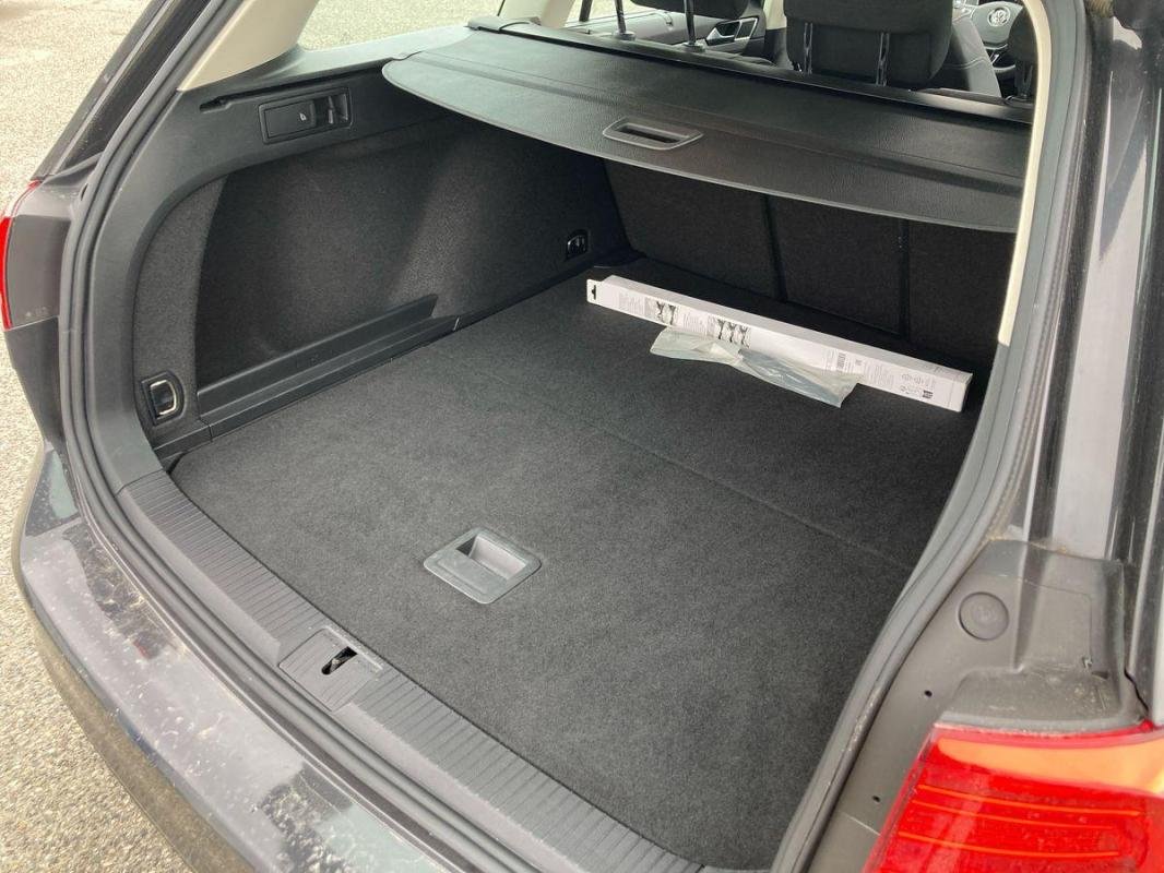 Volkswagen Passat SW - Photo 32