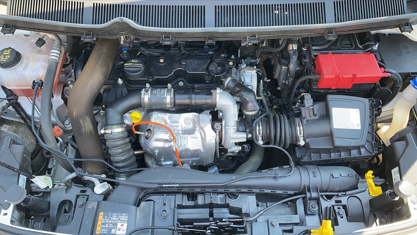 Ford transit courier - Photo 15